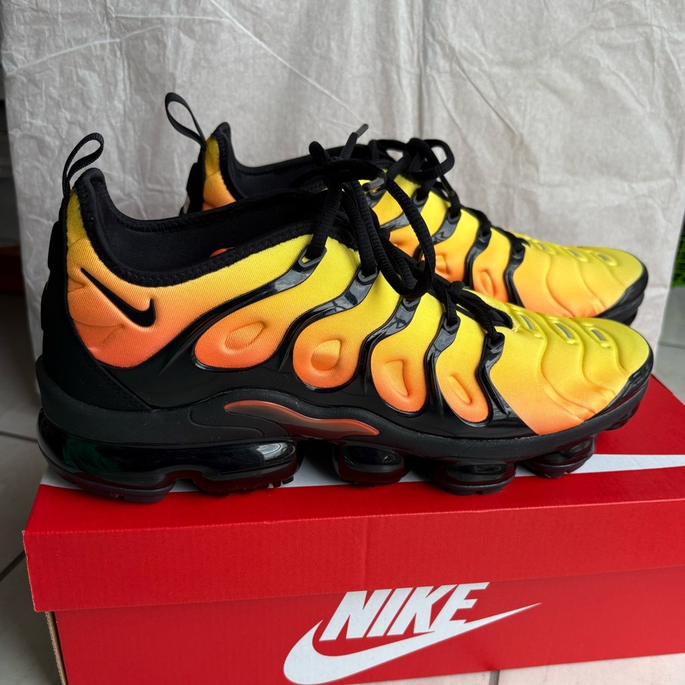 Men’s Size 12 Nike Air VaporMax Plus "Black/Black/Total Orange/Total Crimson"